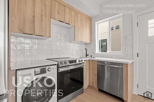 Photo - Charming 1-Bed Unit in Convenient Sacramen... Unit A