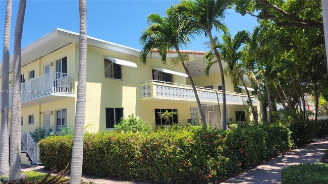 Photo - 655 Meridian Ave Unidad 8