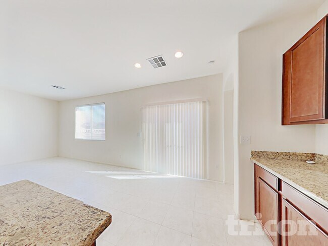 Photo - 1020 Fishing St