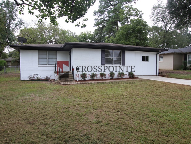 Building Photo - Coming Soon! Beautiful 4 Bedroom, 1.5 Bathroom Home in Tyler!