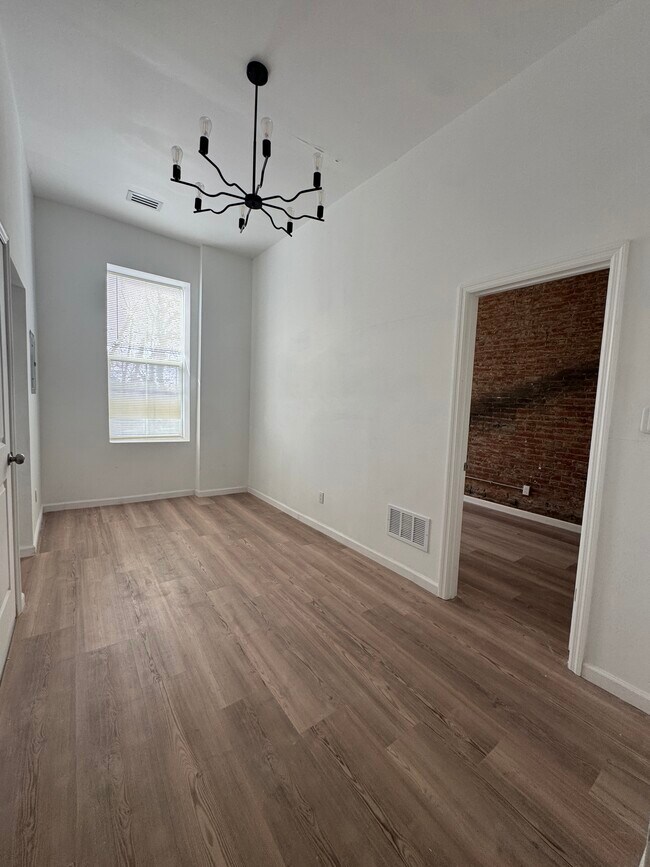 Photo - 839 S Jackson St Unidad 8