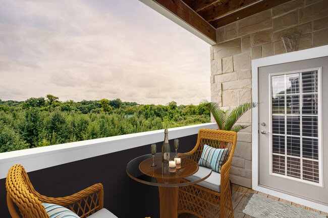 The Pointe at Five Oaks