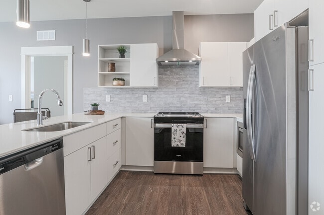 2 BR, 2 BA - Kitchen