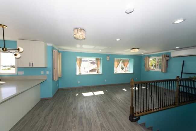 Photo - 933 18th Ave