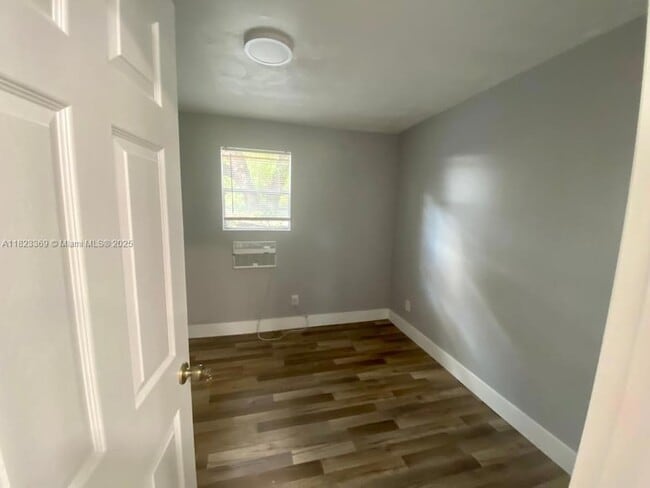 Photo - 345 NE 168th St Unit A