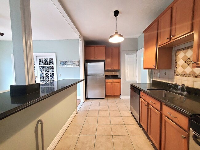 Photo - 34 74th St Unit C2