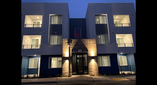 Photo - Parkside Flats