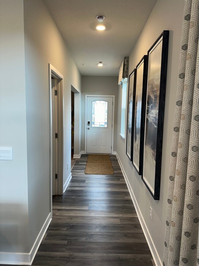 Photo - 17082 Dysart Pl