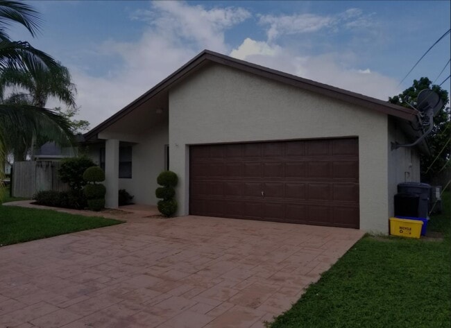 Photo - 22761 SW 64th Way