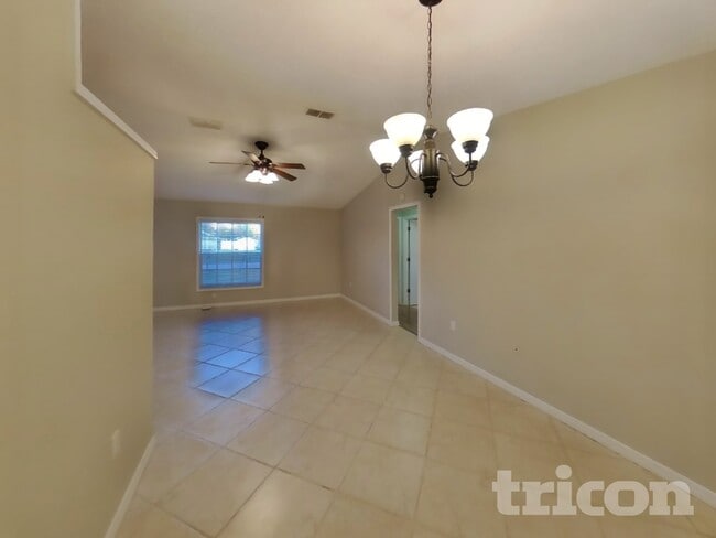 Photo - 1374 Godfrey Ave