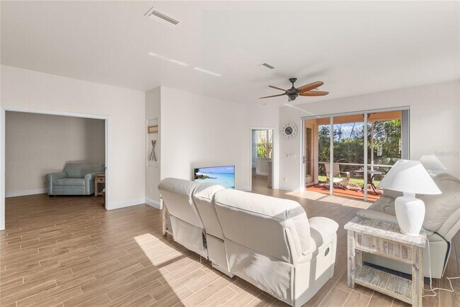 Photo - 1937 Scarlett Ave