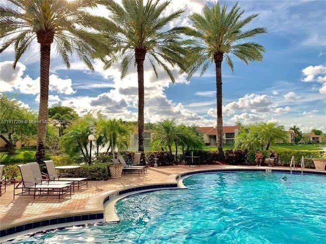 Building Photo - 1229 SW 46th Ave Unit 403