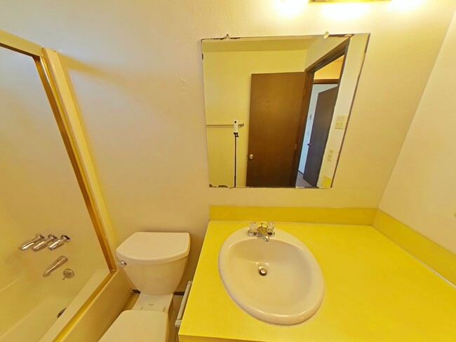 Photo - Duplex ~ Close to Campus ~ Pet Friendly Apartment Unit 2624 NW Coolidge