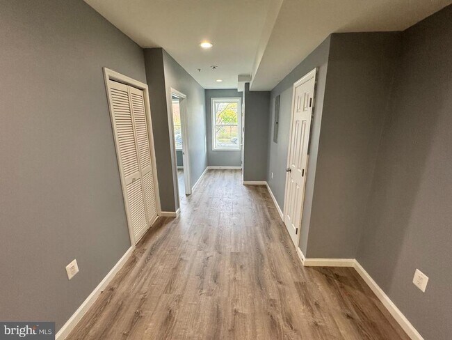 Photo - 1712 R St SE Unit #1