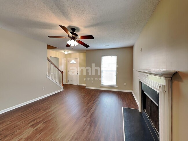 Photo - 295 W Pheasant Hill Dr