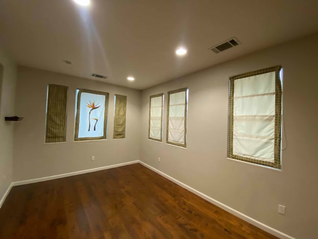 Photo - 4625 Malayan St