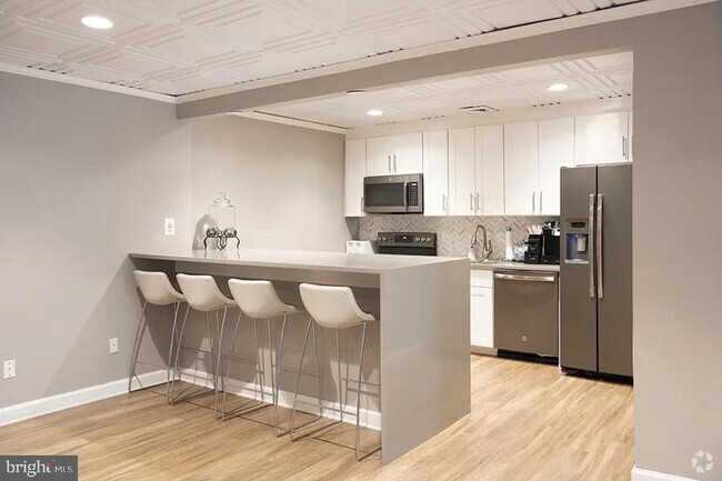 Building Photo - 1699 Yale Pl Unit 3BR-413 Rental