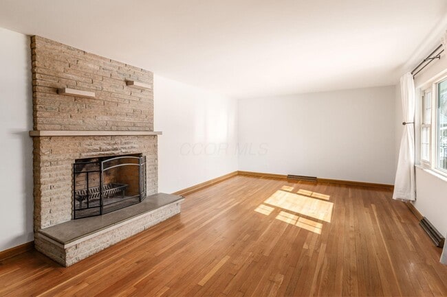 Photo - 724 Drummond Ct