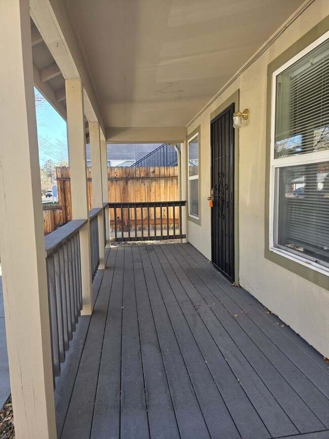Photo - Little home with laundry room