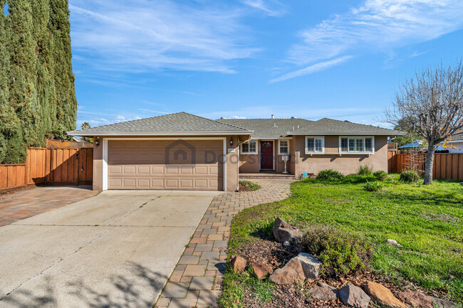 Photo - 5416 Clovercrest Dr Townhome