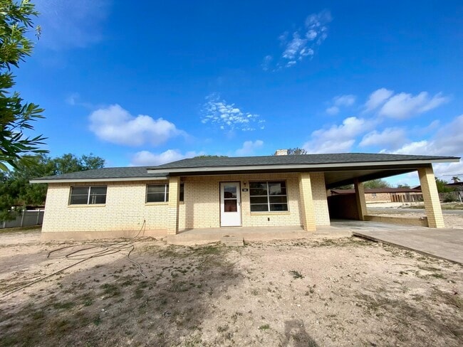 Building Photo - 114 Rhonda Dr Rental