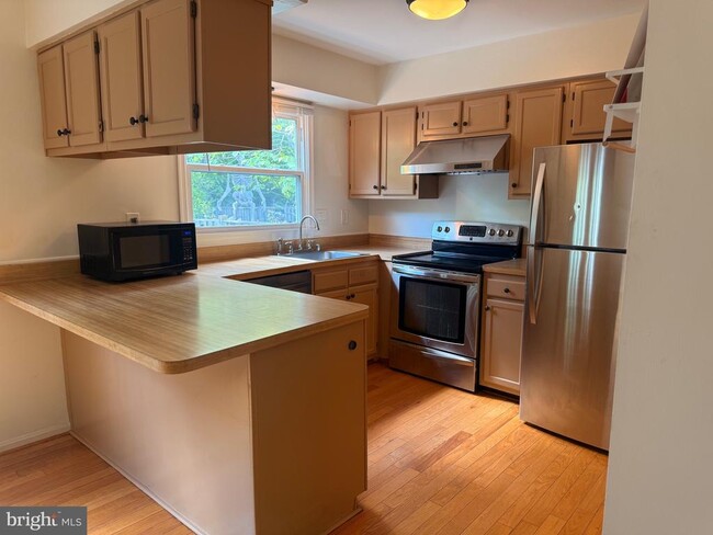 Photo - 607 Concerto Ln