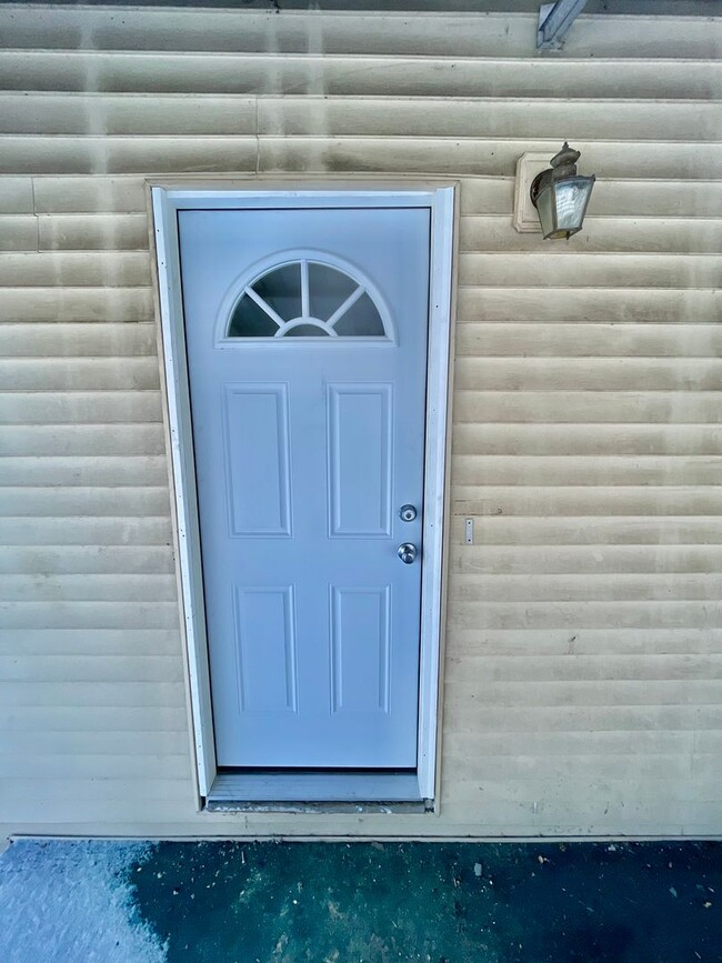 3 Bed 1 Bath- Rochester PA. Newly remodele... - 3 Bed 1 Bath- Rochester PA. Newly remodele... House