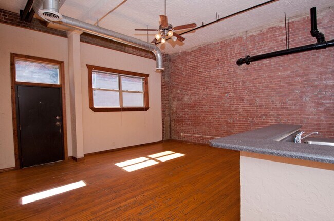 Photo - Market 103 Unidad M 103