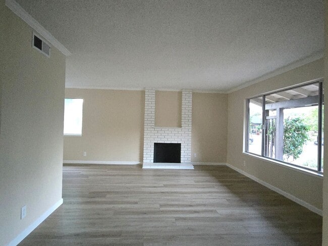 Photo - 6003 Paxton Ct