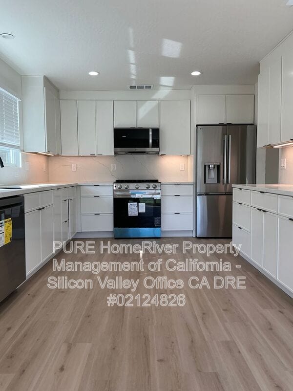 382 Madison Dr