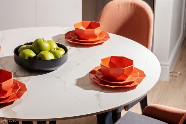 Building Photo - 5050 W Russell Rd Unit 125