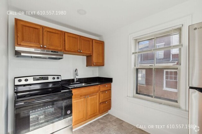 Building Photo - 1 Bedroom Apartment Available in Coatesvil... Unit 2