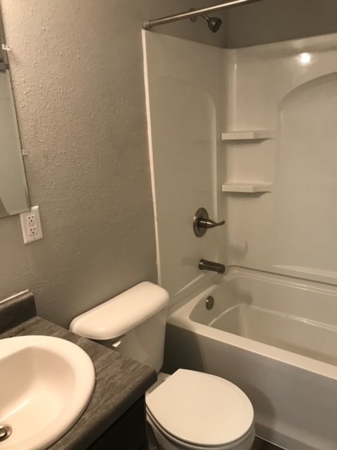 Photo - Woodland Park - Red Oak