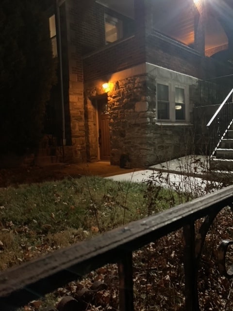 212 Alpine Pl Unit Private Ground-Level Apar