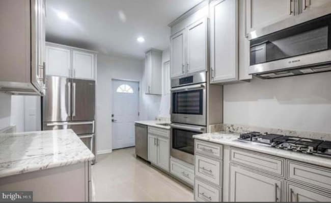 Building Photo - 815 N Calhoun St Rental