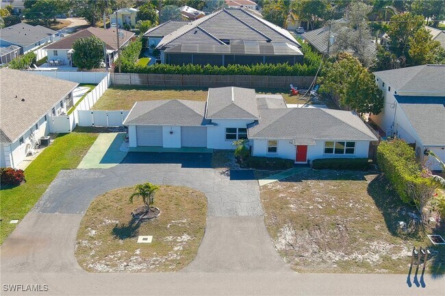 Photo - 714 105th Ave N