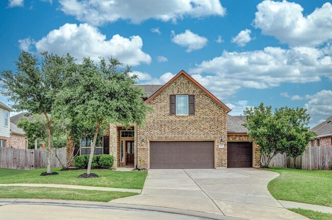 Photo - 207 Denfield Ct House
