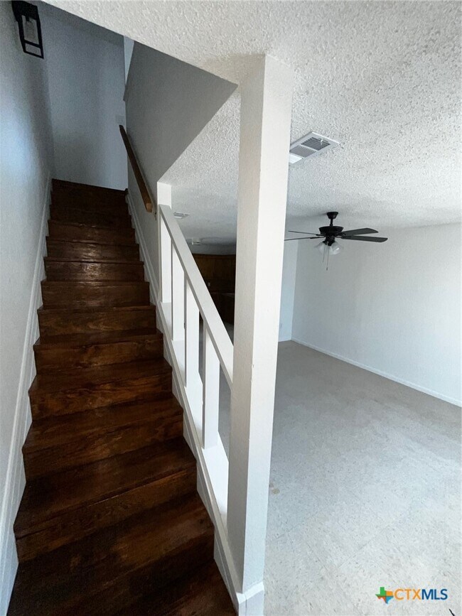 Photo - 202 N Walnut St