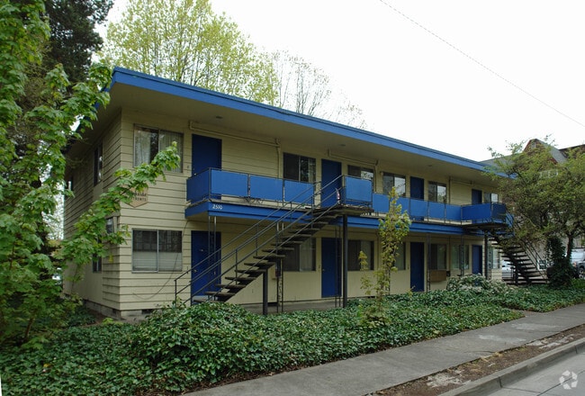 Building Photo - Greekside Apartments