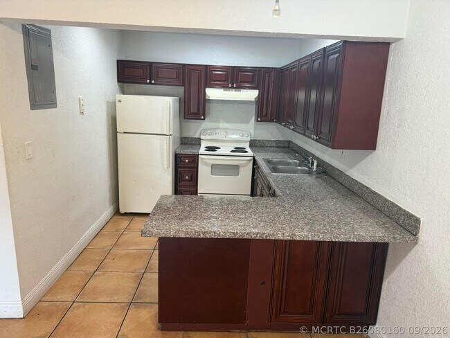 1471 NW 22nd St Unit A