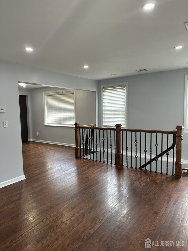 Photo - 242 Grove St