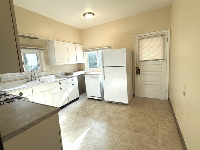 Photo - 544 Arlington Ave Unit 1