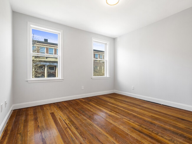 Photo - 14 Geneva St Unit 2