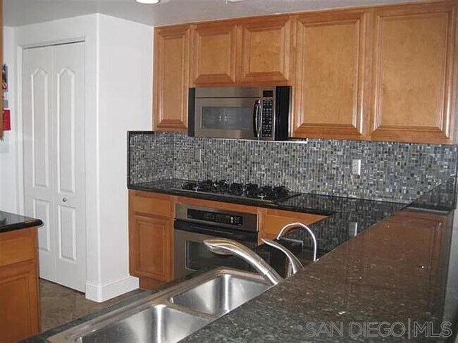 Photo - 1501 India St Unit 402