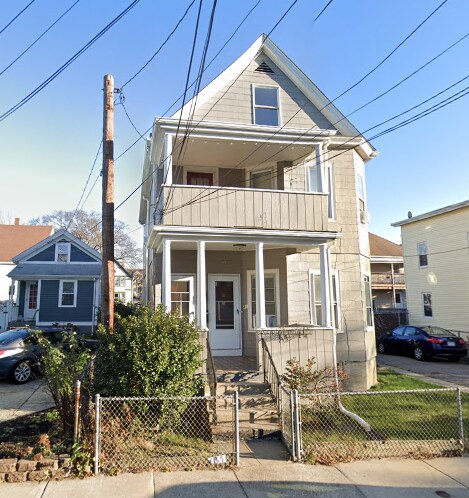 Building Photo - 41 Trull St Unit 2 Rental