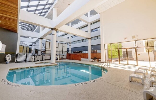 Building Photo - 14703 Park Row Blvd Unit 901
