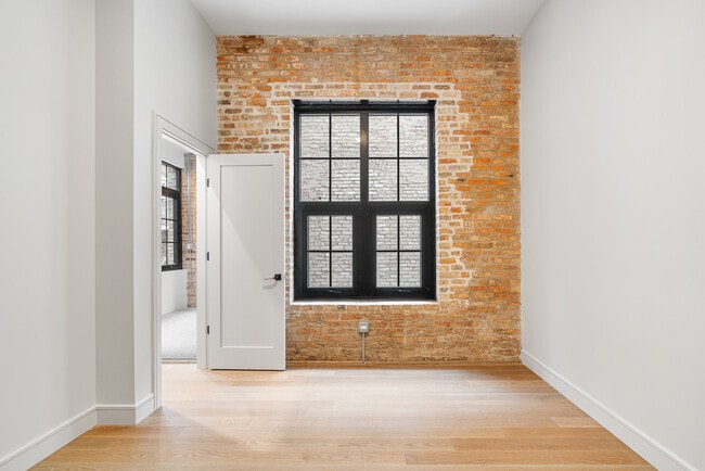 Photo - 1810 N Wells St