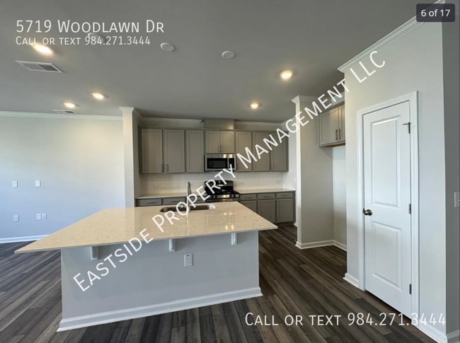 Photo - 5719 Woodlawn Dr