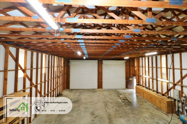 Photo - 10560 Old Oregon Trail Unidad Apartment/Shop