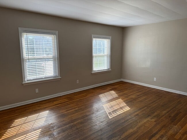 Photo - 379 N Roosevelt Ave Unit 379 N Roosevelt Ave- 2